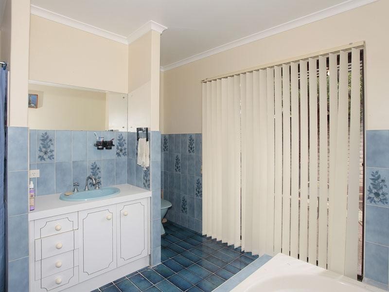 9 Swallow Ave, Modbury Heights SA 5092