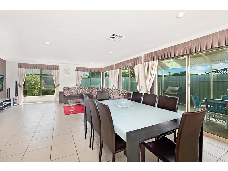 29 Jackaroo Crescent, Walkley Heights SA 5098