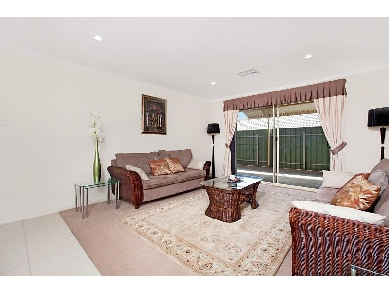 29 Jackaroo Crescent, Walkley Heights SA 5098