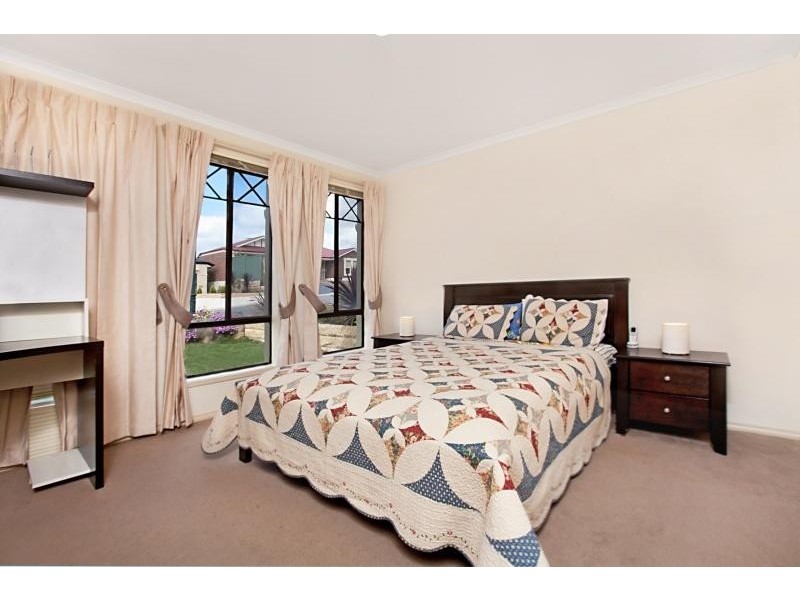 29 Jackaroo Crescent, Walkley Heights SA 5098