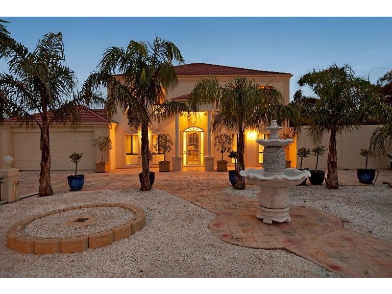 1 Bellevue Cct, Gulfview Heights SA 5096