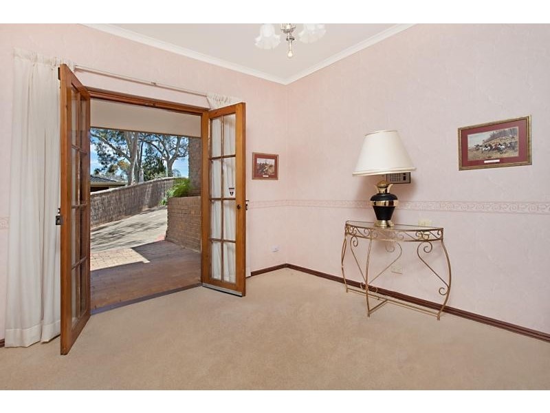 2 Eucalypt Ct, Stonyfell SA 5066