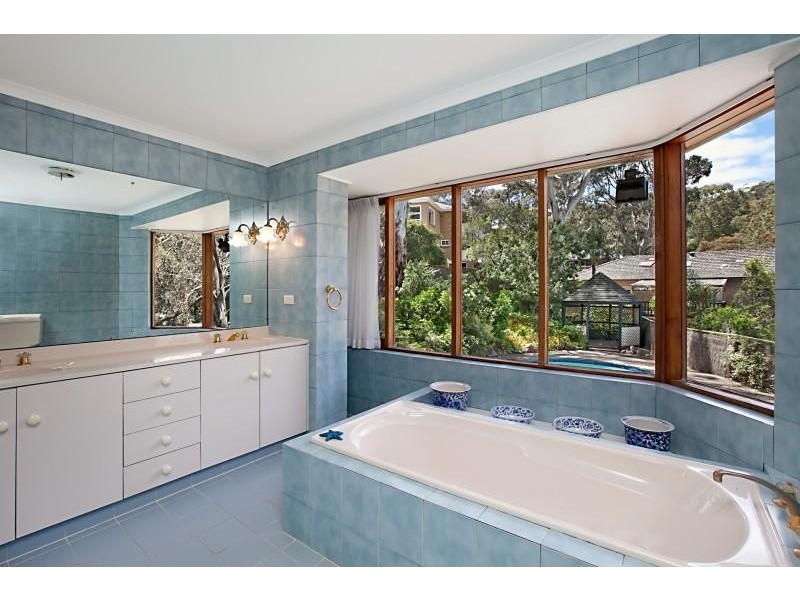 2 Eucalypt Ct, Stonyfell SA 5066