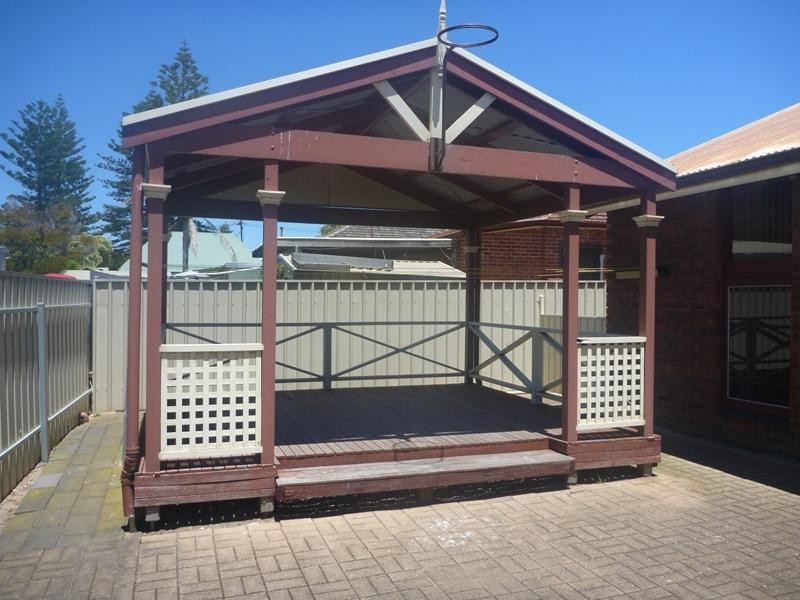 240 Military Road, Henley Beach SA 5022