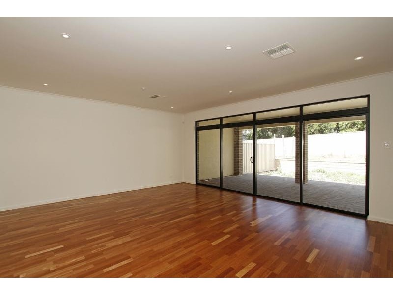 11a Edmund Rd, Highbury SA 5089