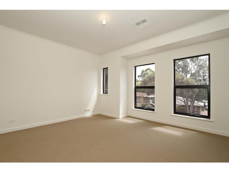 11a Edmund Rd, Highbury SA 5089