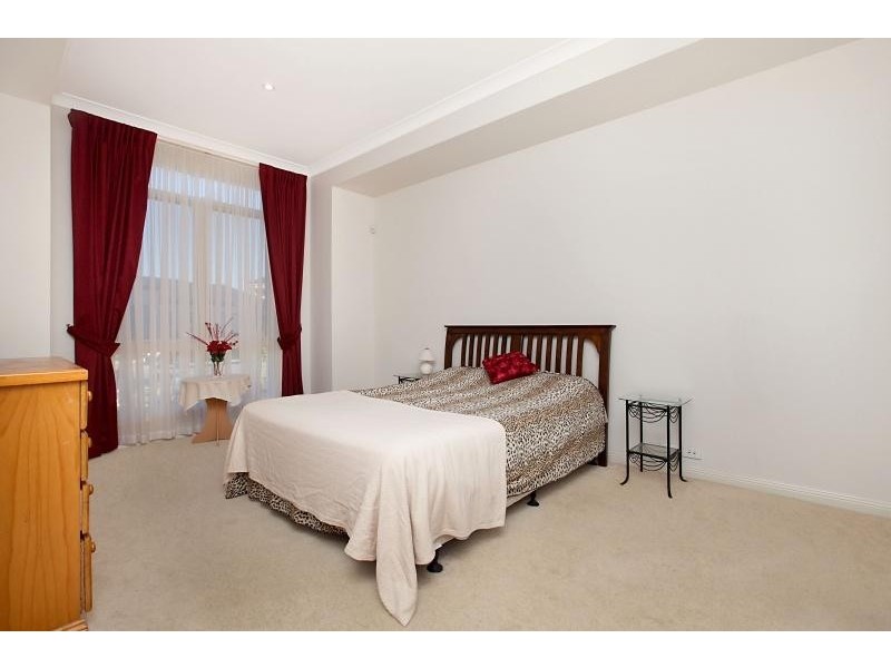 35 Newland Way, Mawson Lakes SA 5095