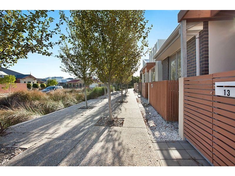 13 Cathedral Cct, Mawson Lakes SA 5095