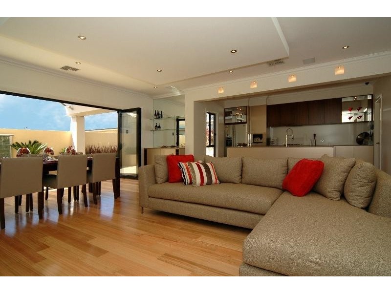 4 FOWLER ST, Mawson Lakes SA 5095