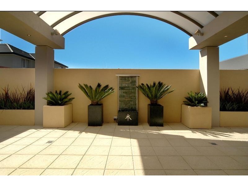 4 FOWLER ST, Mawson Lakes SA 5095