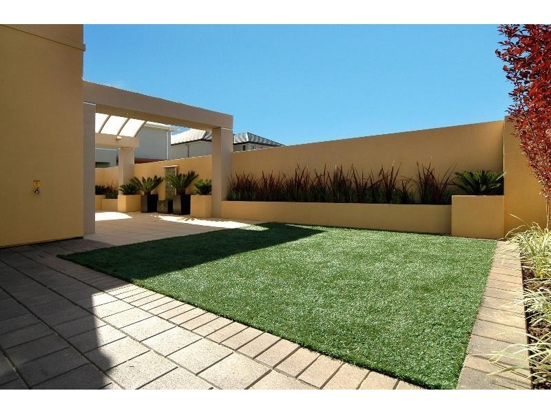 4 FOWLER ST, Mawson Lakes SA 5095