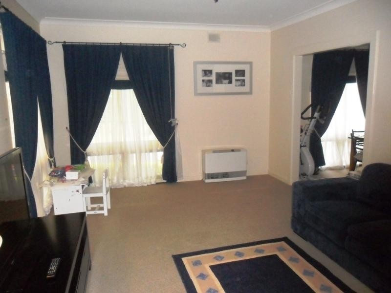 56 Salisbury Ave, Valley View SA 5093