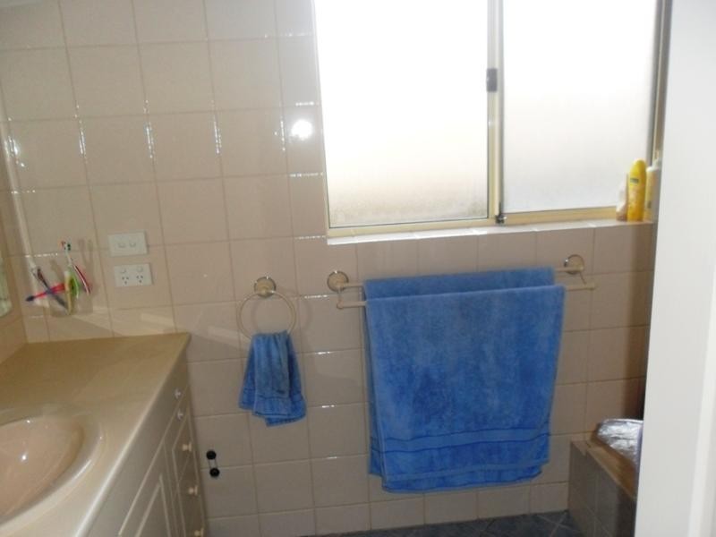 56 Salisbury Ave, Valley View SA 5093