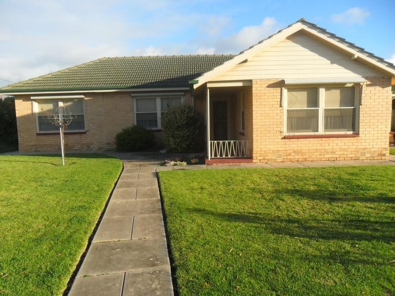 10 Milton Ave, Fulham Gardens SA 5024