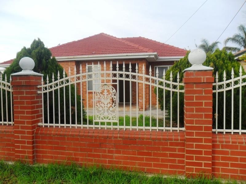 1 Acacia Street, Kilkenny SA 5009