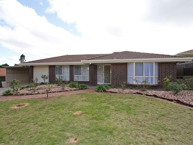 18 Hedgerow Drive, Gulfview Heights SA 5096