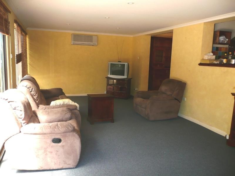 94 Nelson Road, Valley View SA 5093