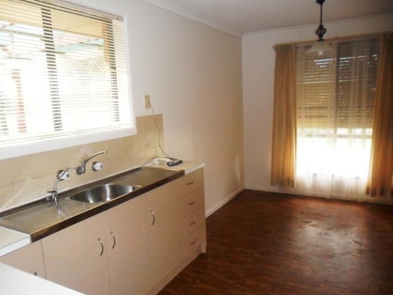 6 Lombard Ave, Paralowie SA 5108