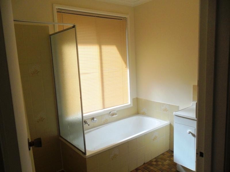 6 Lombard Ave, Paralowie SA 5108