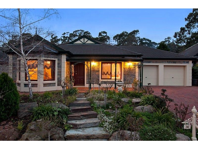 36 Angove Park Dr, Tea Tree Gully SA 5091