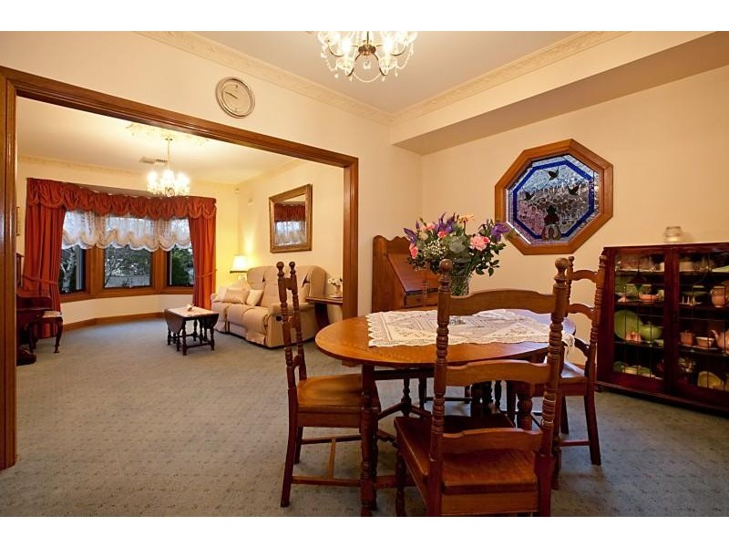 36 Angove Park Dr, Tea Tree Gully SA 5091