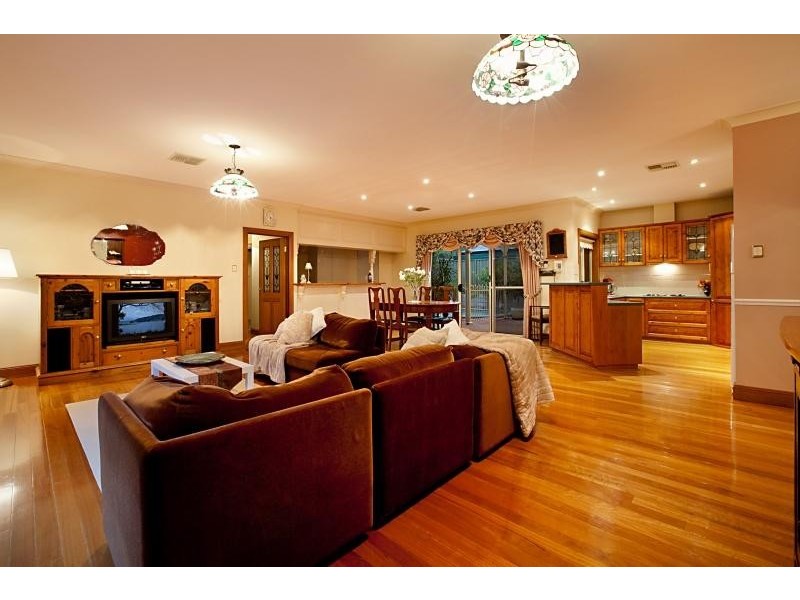 36 Angove Park Dr, Tea Tree Gully SA 5091