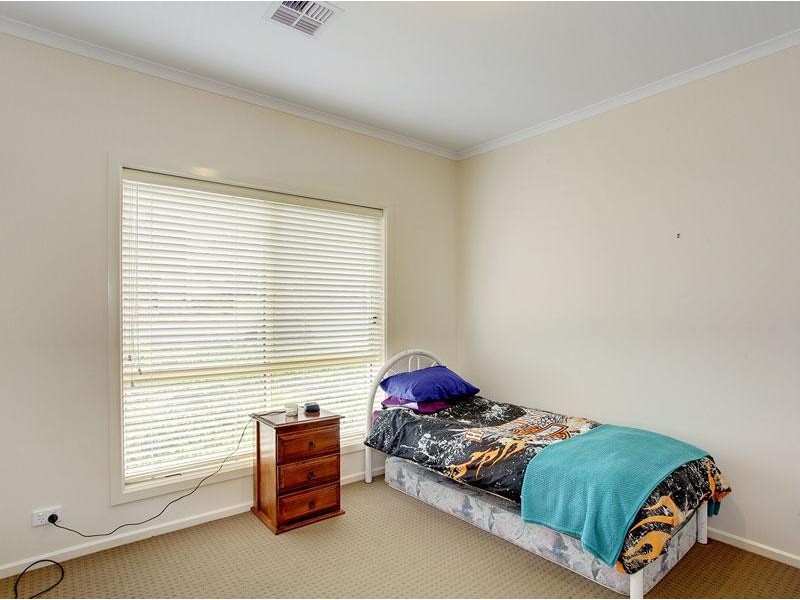 14 Cowra Avenue, Gilles Plains SA 5086