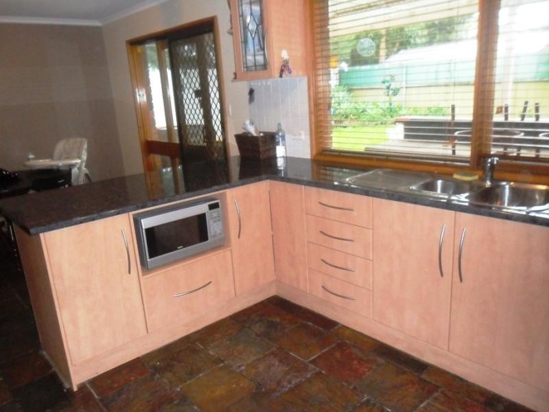 6 Buckland St, Parafield Gardens SA 5107