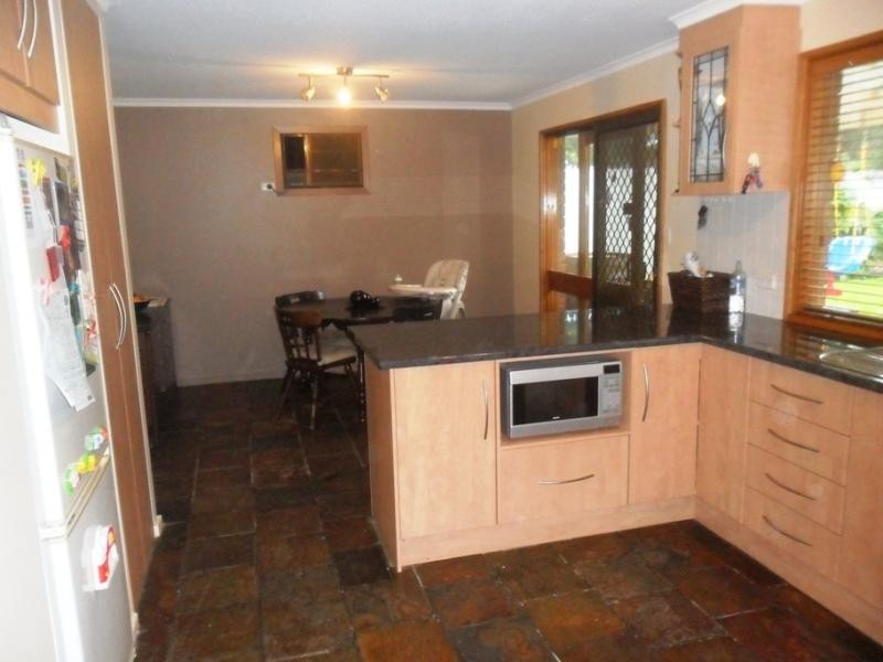 6 Buckland St, Parafield Gardens SA 5107