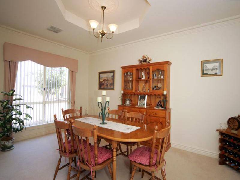 16 BREAKWATER COURT, Gulfview Heights SA 5096