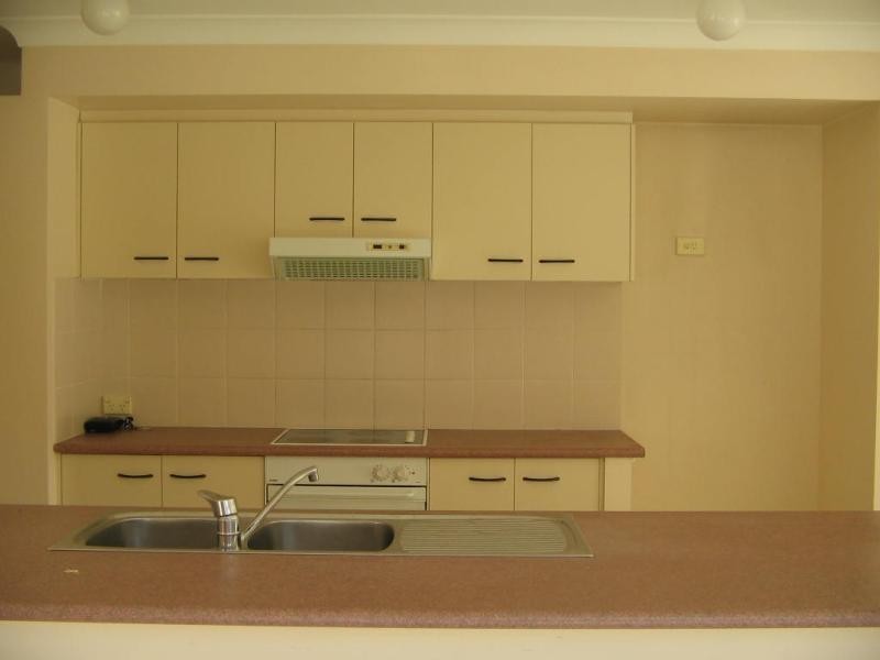 23 PADDINGTON CRESCENT, Stretton QLD 4116