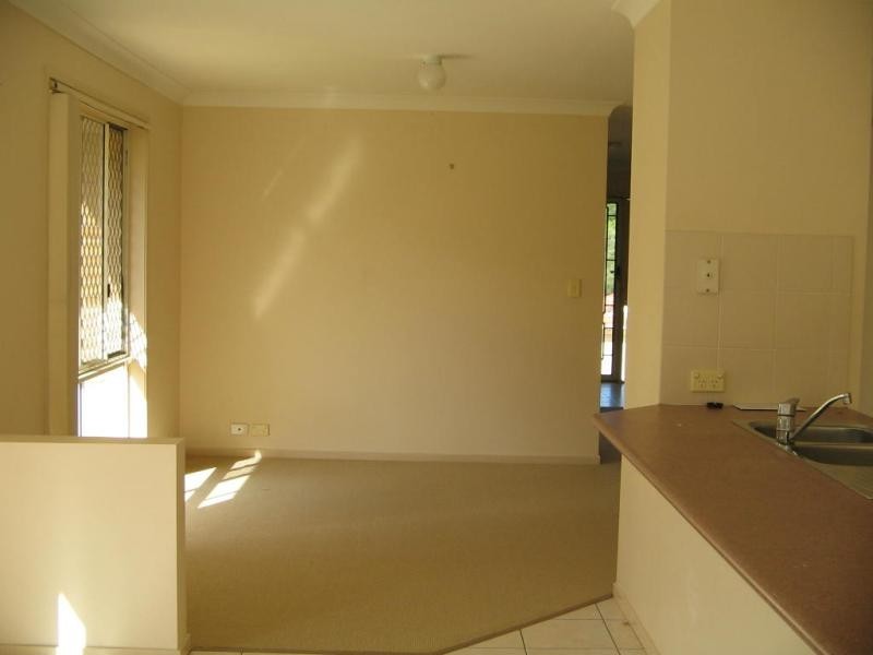 23 PADDINGTON CRESCENT, Stretton QLD 4116