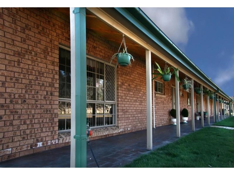 19 SHEARSBY CRESCENT, Yass NSW 2582