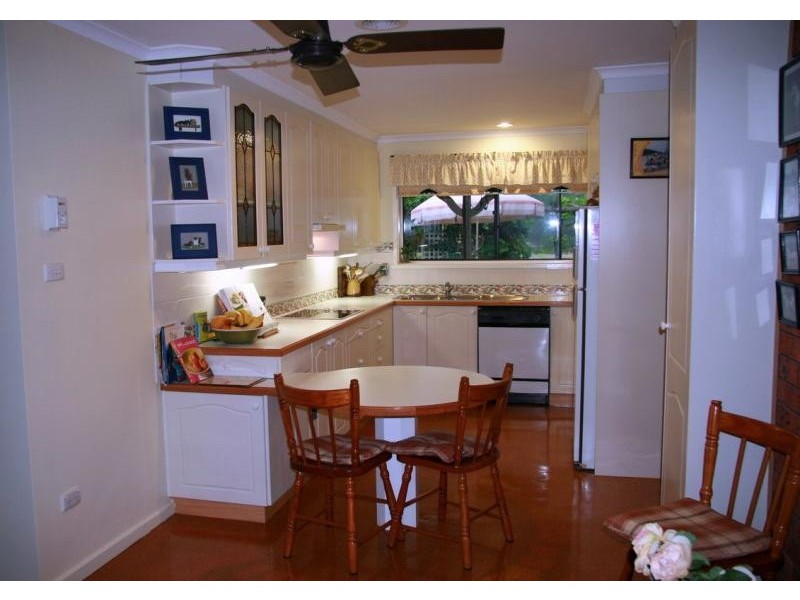 26 GOOROMON PONDS ROAD, Hall ACT 2618