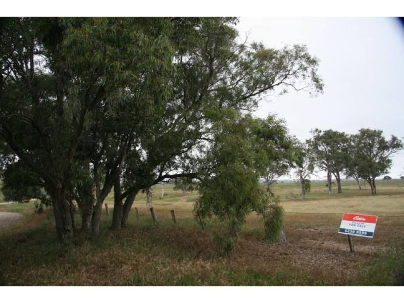 SPRING RANGE ROAD, Hall ACT 2618