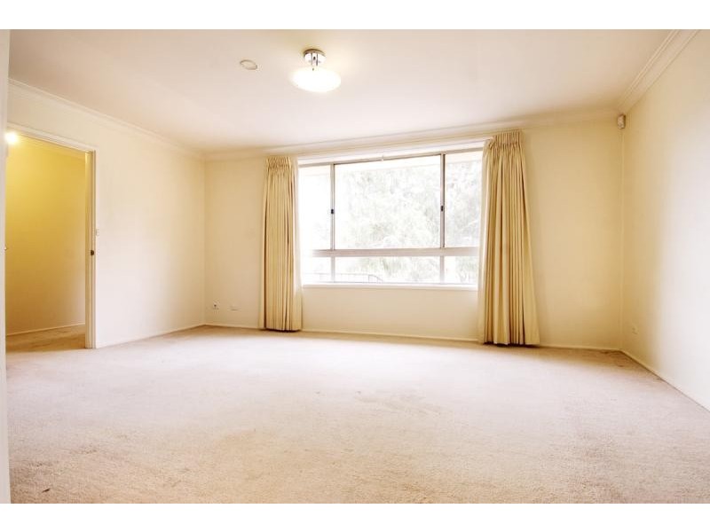 93 BEAUREPAIRE CRESCENT, Holt ACT 2615
