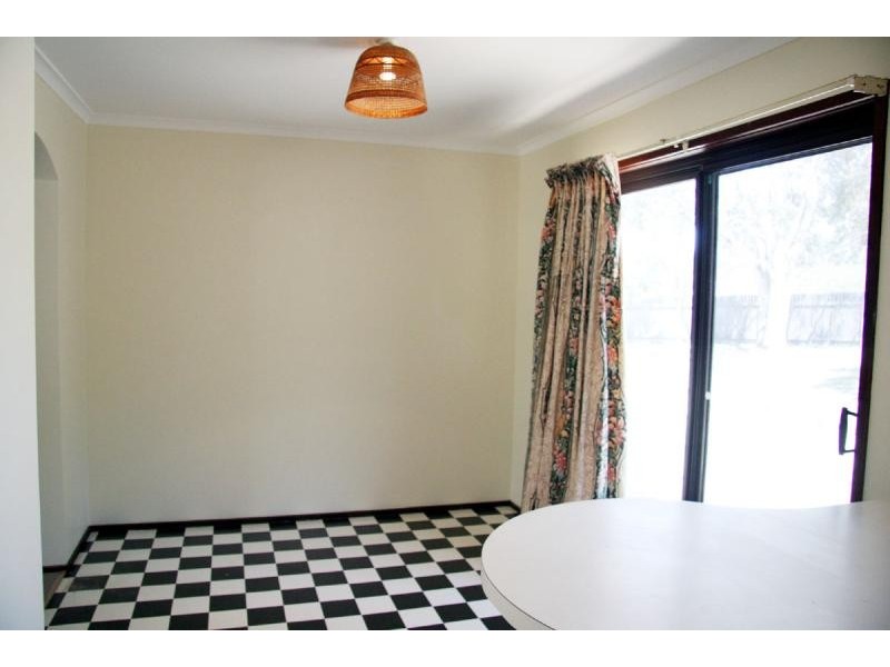 8 Skertchly Place, Florey ACT 2615
