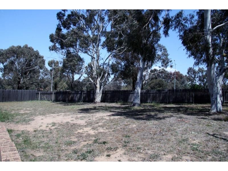 8 Skertchly Place, Florey ACT 2615