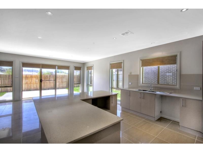 14 Cleggett Street, Forde ACT 2914