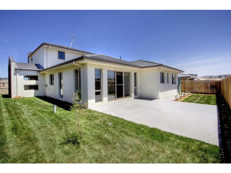14 Cleggett Street, Forde ACT 2914