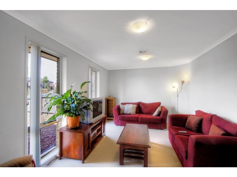 337 Anthony Rolfe Avenue, Gungahlin ACT 2912