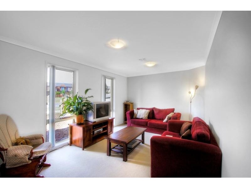 337 Anthony Rolfe Avenue, Gungahlin ACT 2912