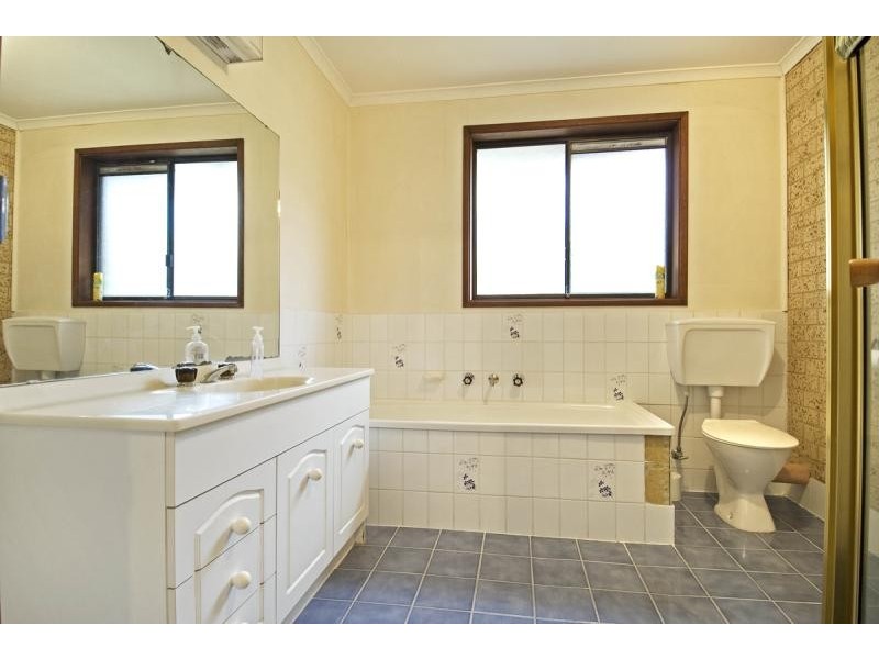 1/124 De Burgh Street, Lyneham ACT 2602