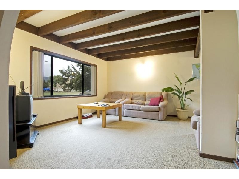 1/124 De Burgh Street, Lyneham ACT 2602