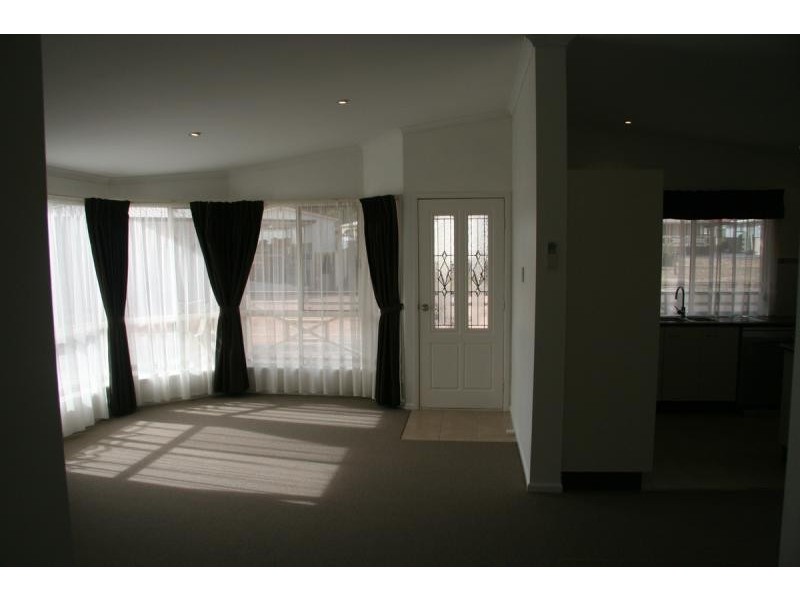 83 Plover Circuit, Sutton NSW 2620