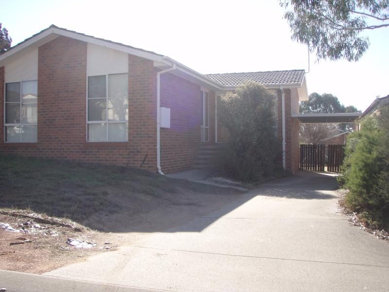 9 Revell Close, Gordon ACT 2906