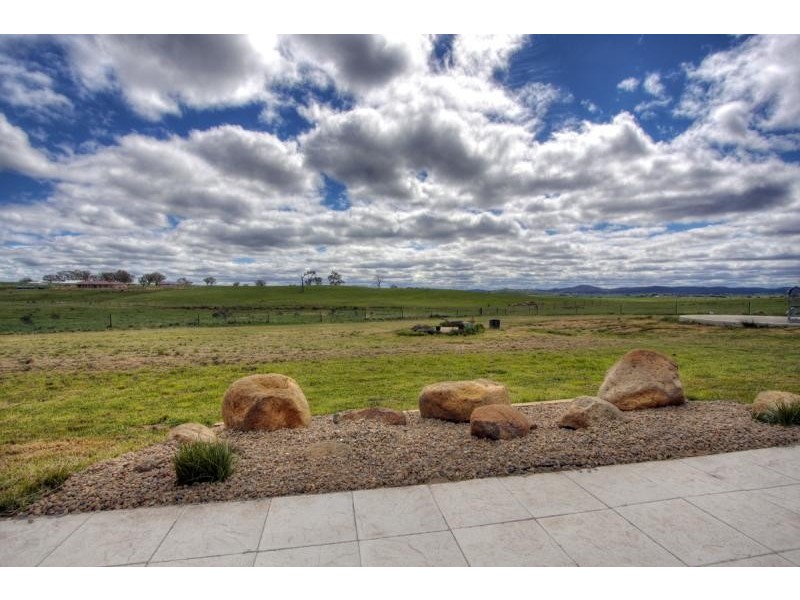 6 Canola Place, Murrumbateman NSW 2582