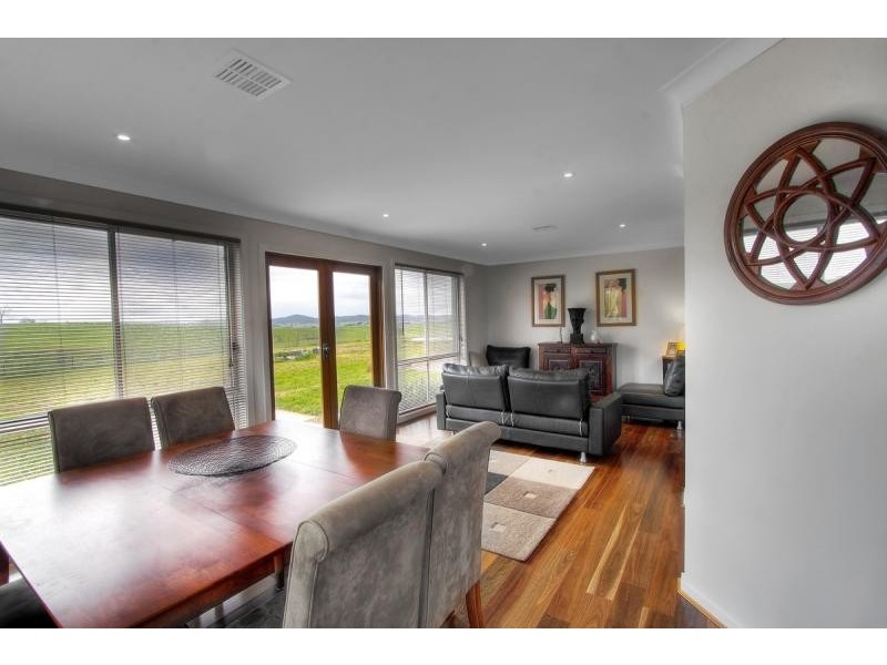 6 Canola Place, Murrumbateman NSW 2582