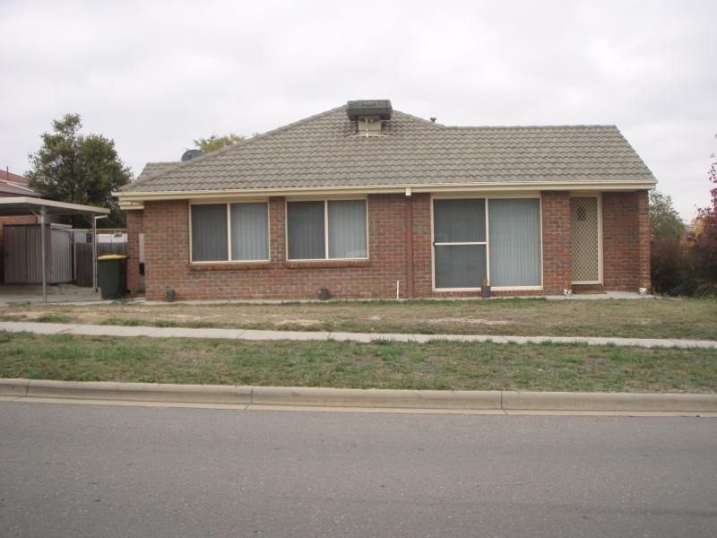 1 Samuels Crescent, Ngunnawal ACT 2913