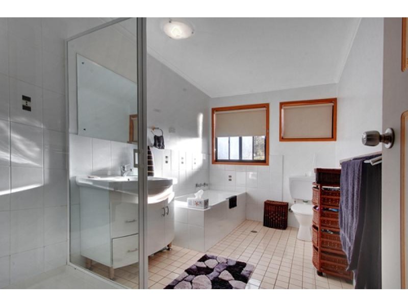 17 Woodleigh Drive, Murrumbateman NSW 2582